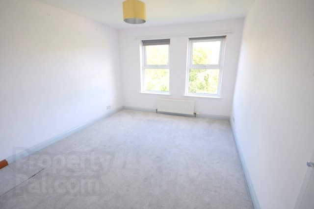 Photo 3 of 17 Regency Square, Bangor