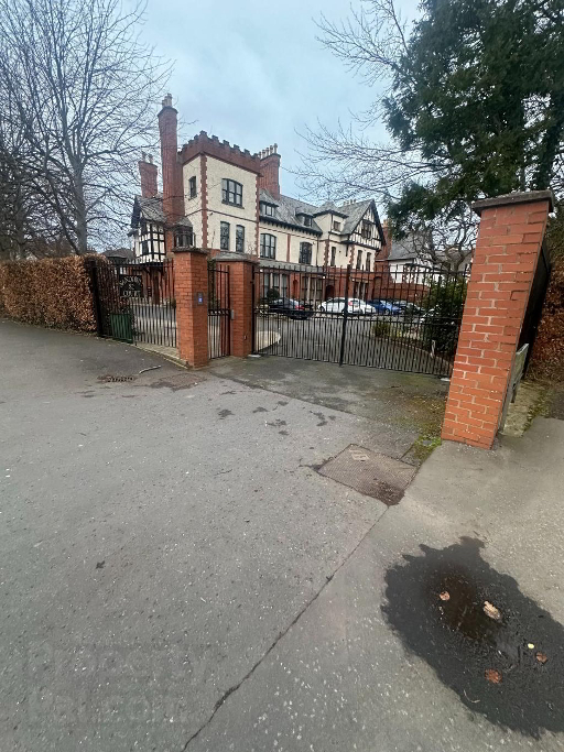 Photo 3 of 10 Sandown Court, 82 Sandown Road, Ballyhackamore