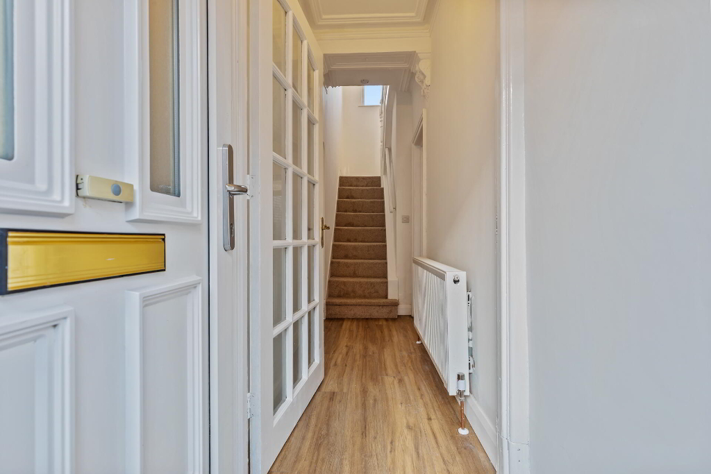 Photo 2 of 24 Glenbrook Avenue, Belfast