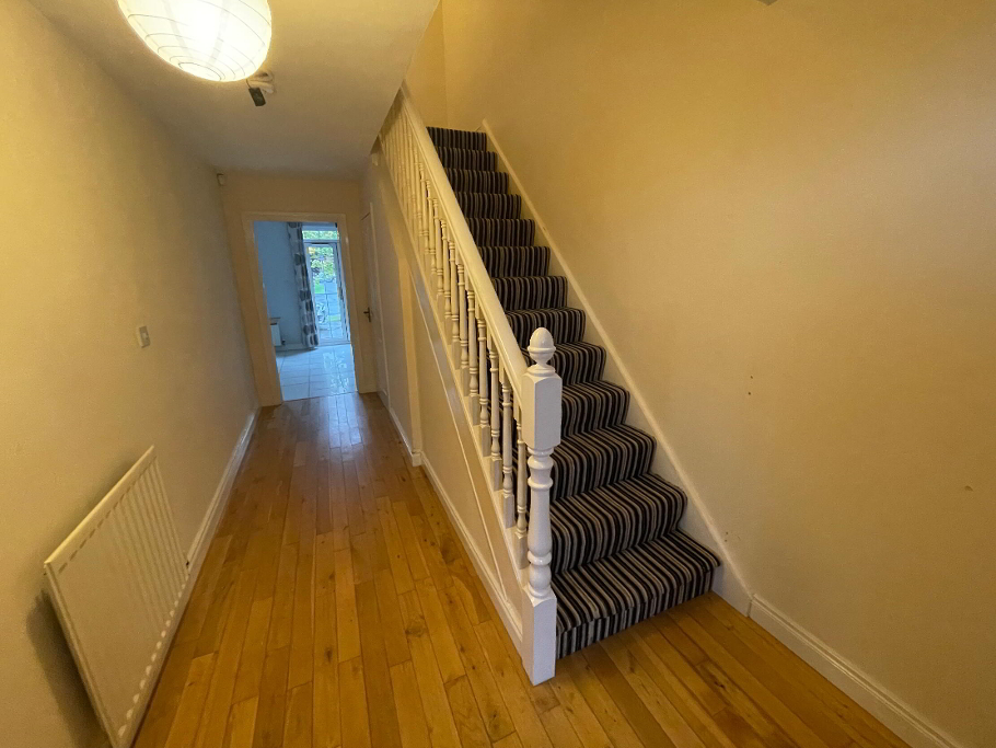 Photo 2 of 15 Clonallon Square, Belmont, Belfast