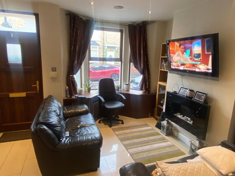 Photo 2 of 18 Rathcool Street, Lisburn Road, Belfast
