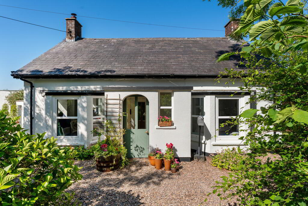 Photo 2 of 29 Manse Road, Ballygowan, Newtownards