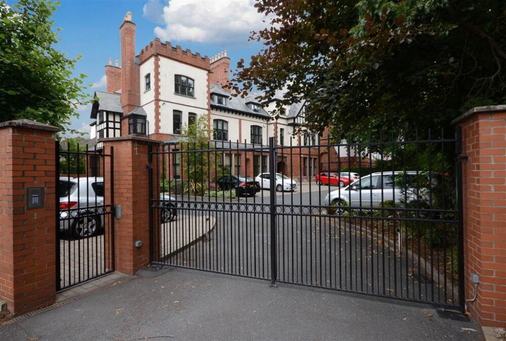 Photo 2 of Apt 1 Sandown Court, 82 Sandown Road, Ballyhackamore, Belfast