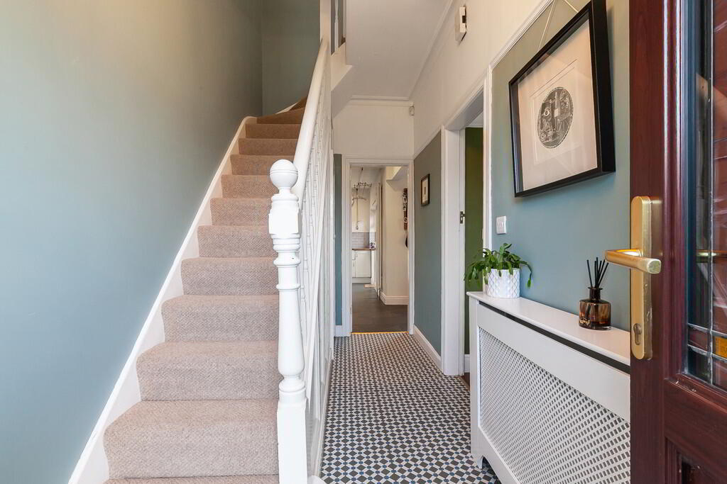 Photo 2 of 137 Sandown Road, Belfast