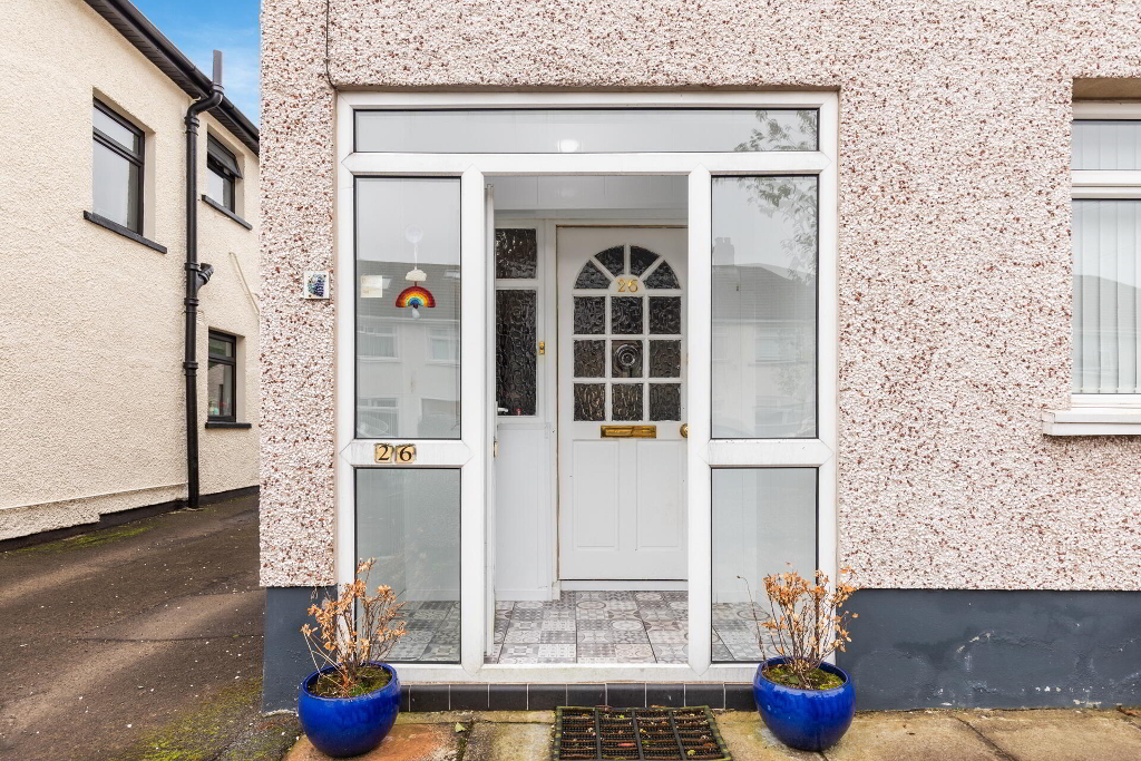 Photo 2 of 26 Stirling Road, Belfast