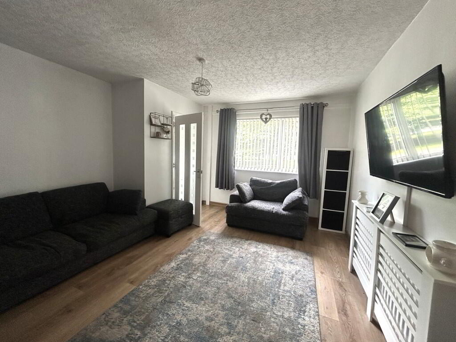 Photo 2 of 21 Davarr Avenue, Dundonald, Belfast