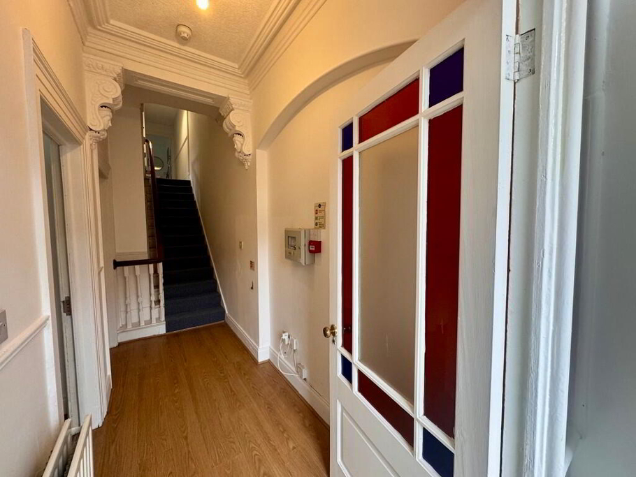 Photo 2 of 13 Ashley Avenue, Belfast