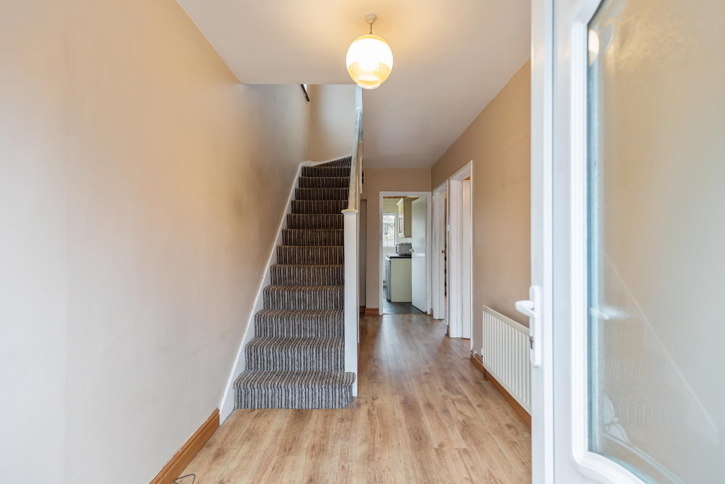 Photo 2 of 39 Orangefield Drive, Belfast