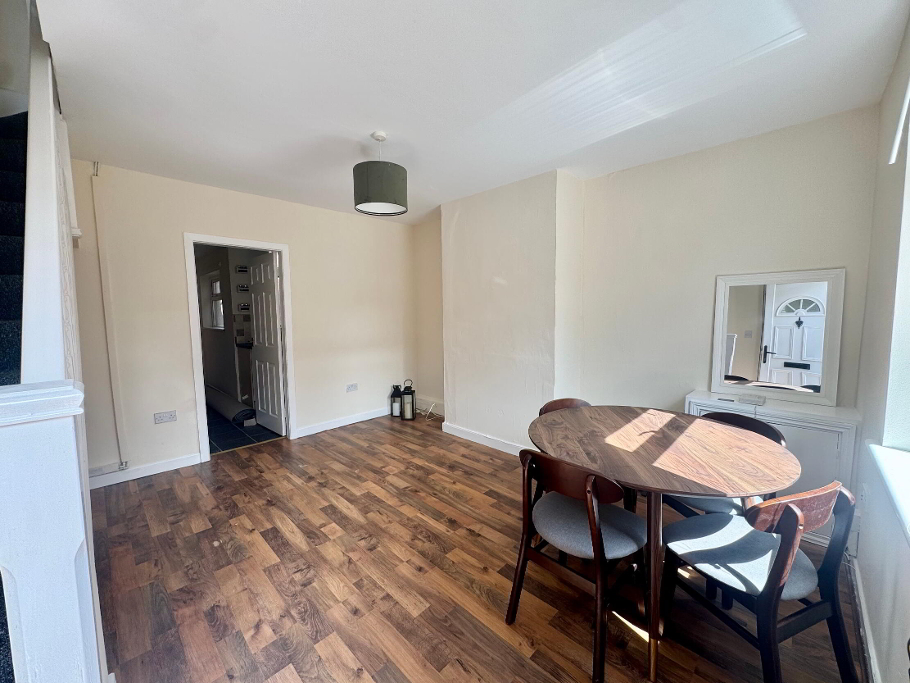 Photo 2 of 31 Olympia Drive, Tates Avenue, Belfast