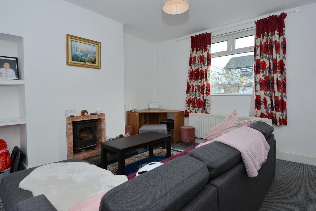 Photo 2 of 30 Clandeboye Road, Bangor