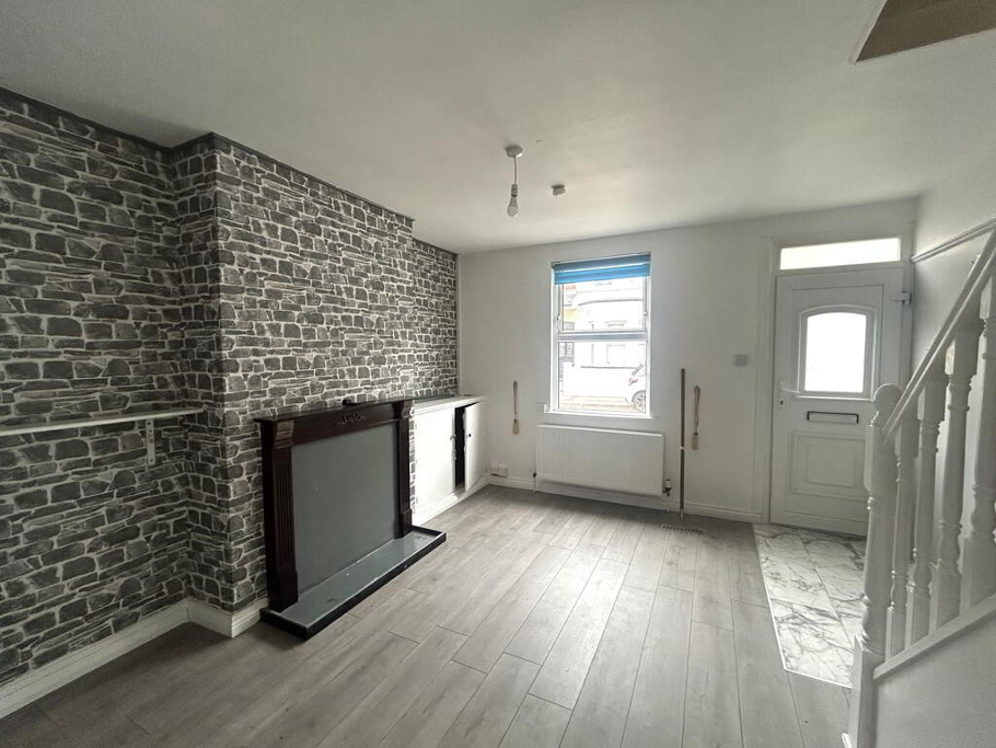 Photo 2 of 105 Hyndford Street, Belfast