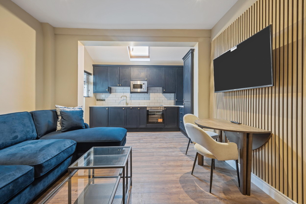 Photo 2 of Apt B, 50 Sandown Road, Belfast