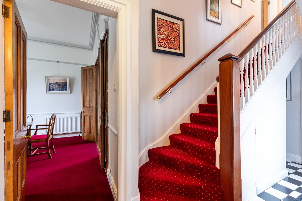 Photo 2 of 40 Marlborough Park South, Belfast