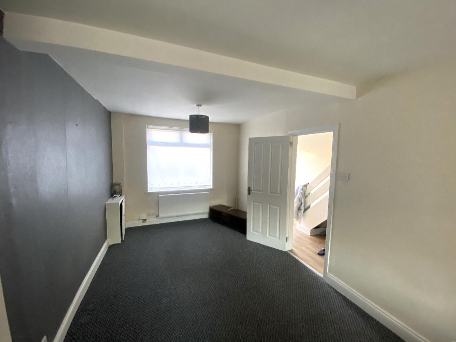 Photo 2 of 68 Oakdene Parade, Belfast