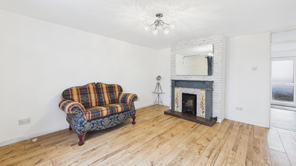 Photo 2 of 7 Ballyferris Walk, Bangor