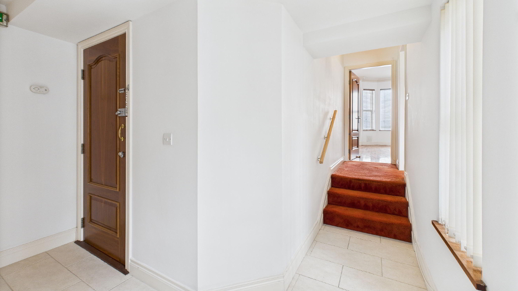 Photo 2 of Apt. 2, 76 Seacliff Road, Bangor