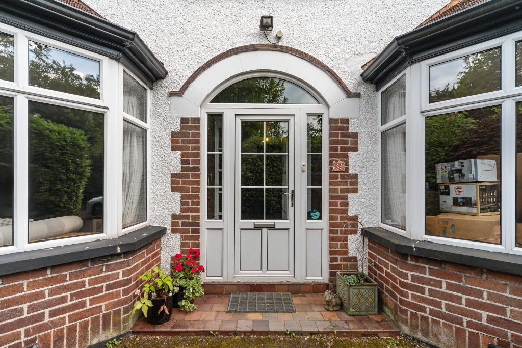 Photo 2 of 86 Malone Road, Belfast