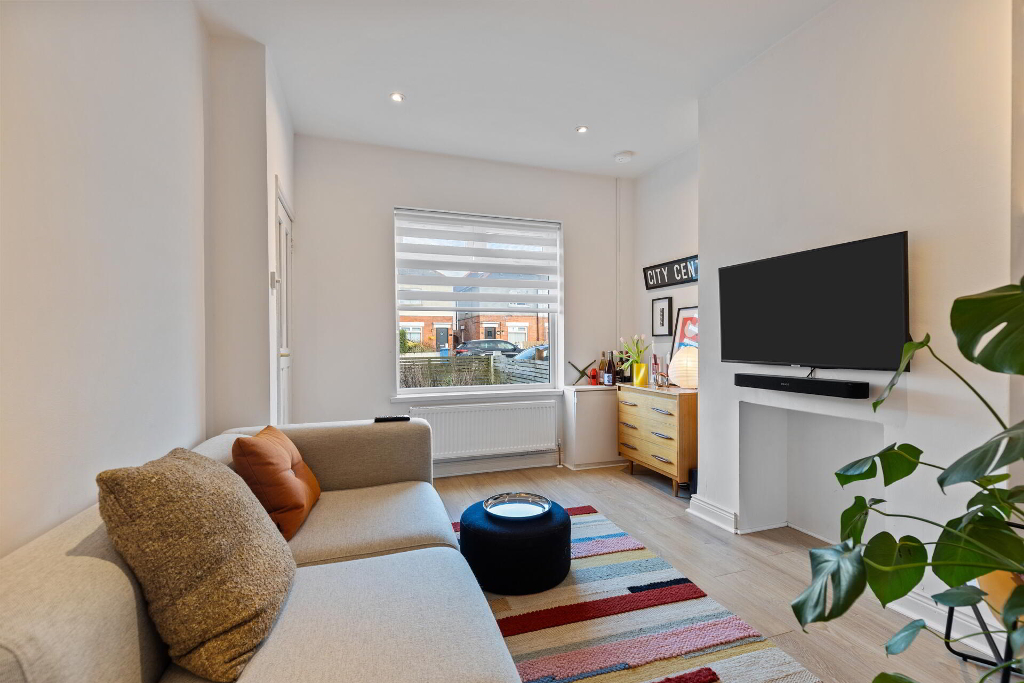 Photo 2 of 21 Dunraven Park, Belfast