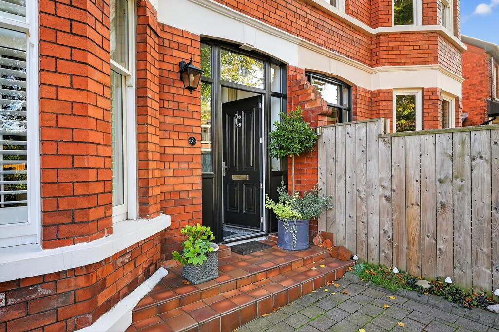 Photo 2 of 16 Cranmore Avenue, Malone, Belfast