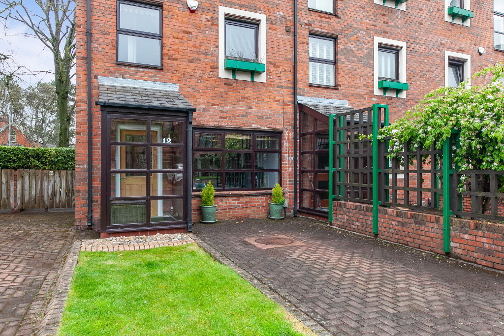 Photo 2 of 12 Malone Manor, Malone Road, Belfast