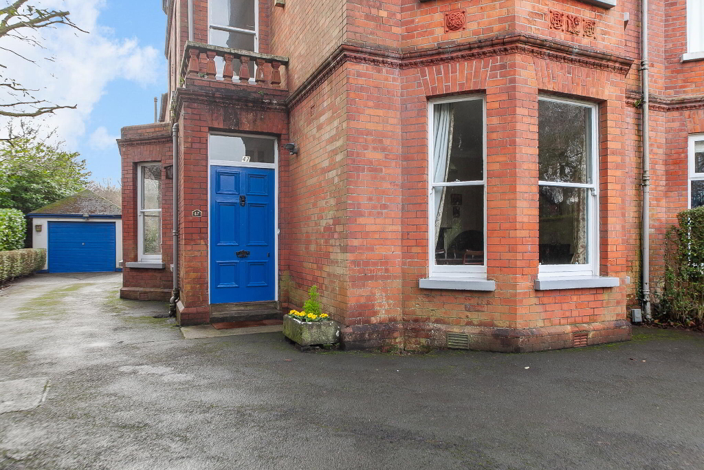 Photo 2 of 47 Kensington Road, Belfast