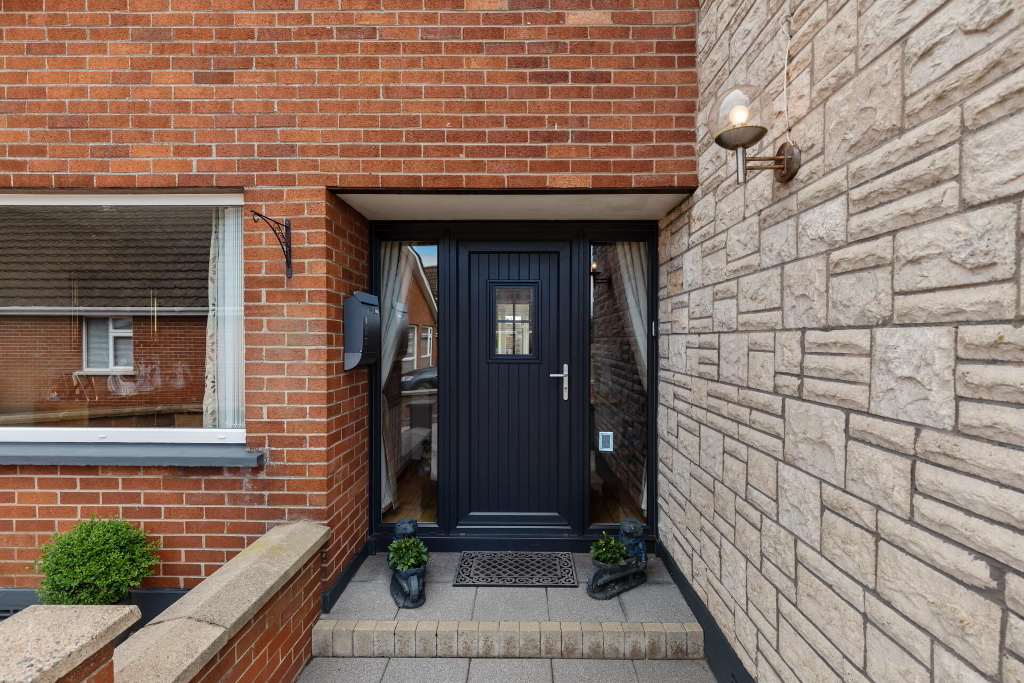 Photo 2 of 4 Silverbirch Gardens, Bangor