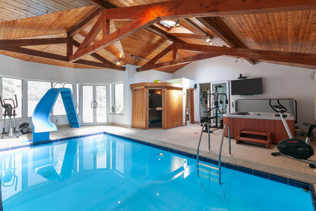 Photo 2 of 24 Harmony Hill, Lisburn