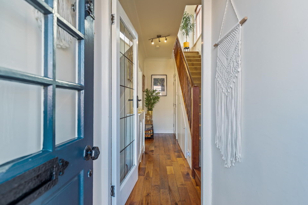 Photo 2 of 35 Orby Road, Belfast