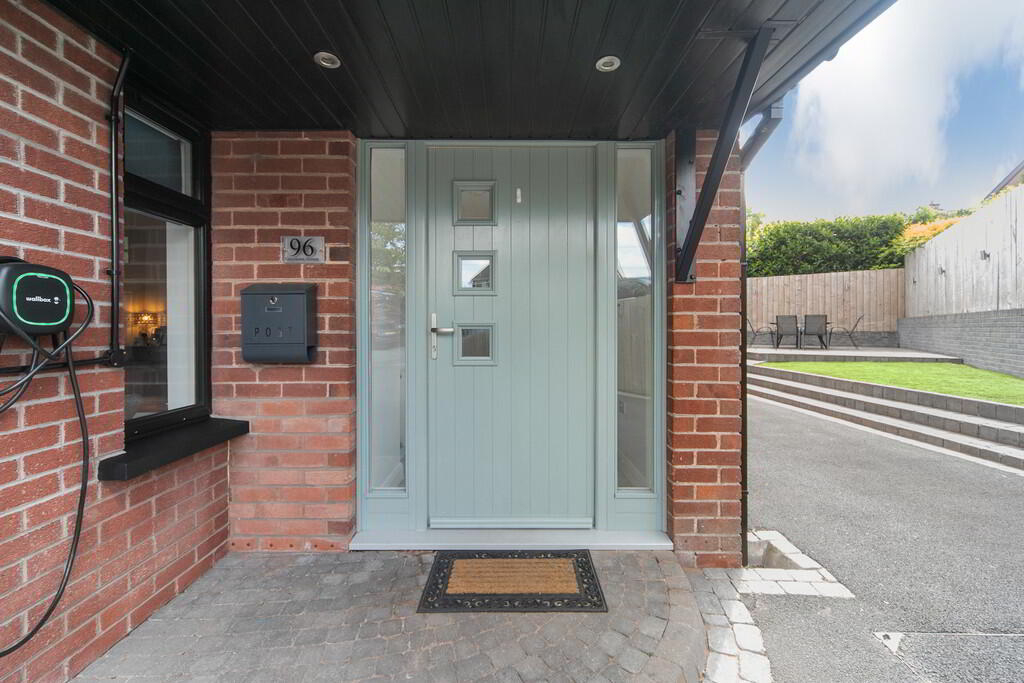 Photo 2 of 96 Greystown Avenue, Belfast