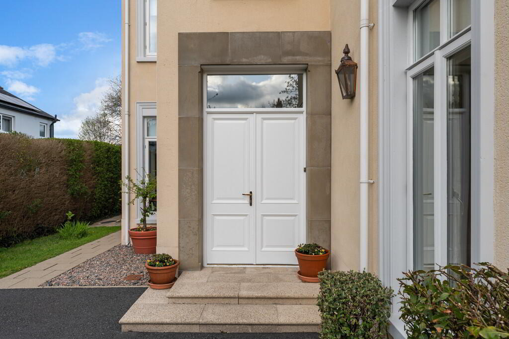Photo 2 of 60 Osborne Park, Malone Road, Belfast