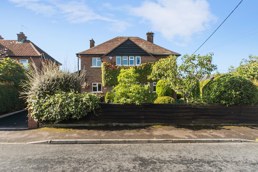 Photo 2 of 31 Viewfort Park, Upper Malone Road, Belfast