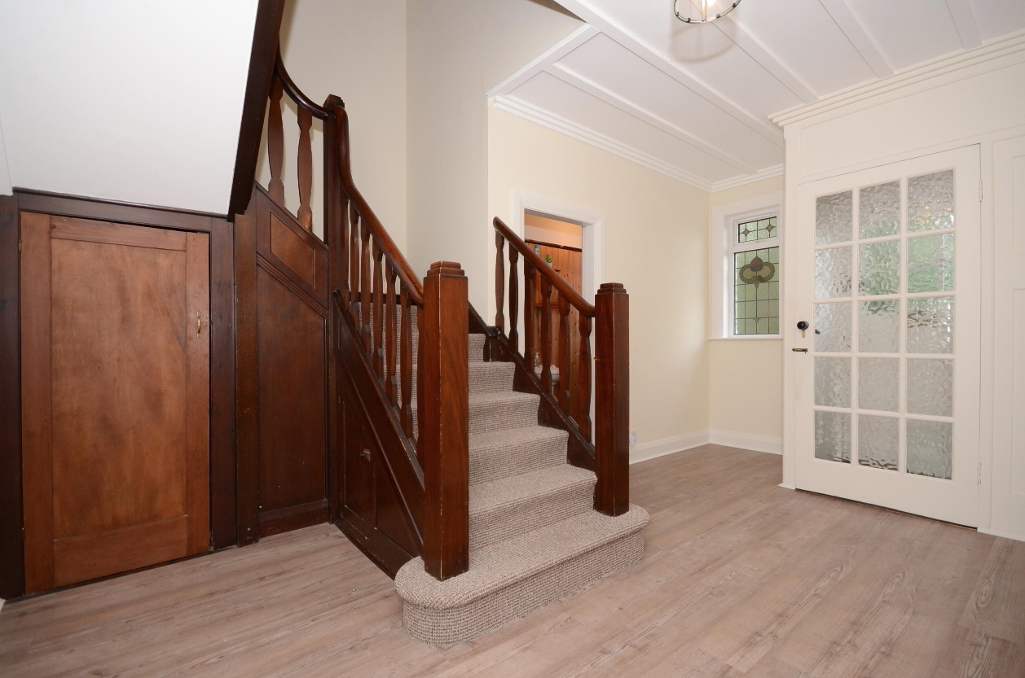 Photo 2 of 125 Castlehill Road, Stormont, Belfast