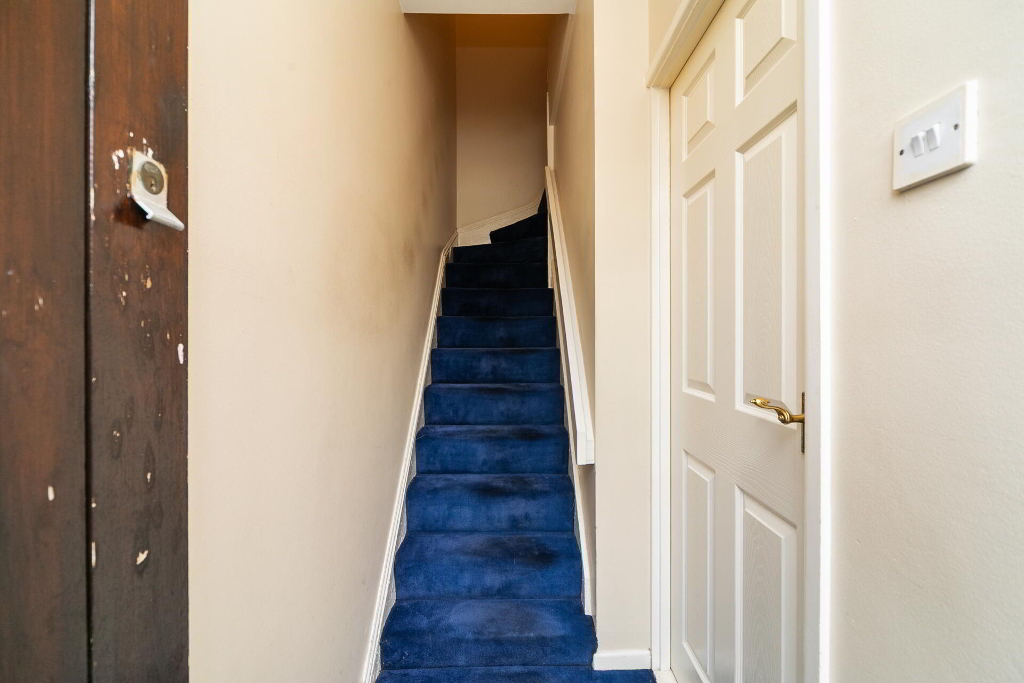 Photo 2 of 93 Edenderry Village, Belfast