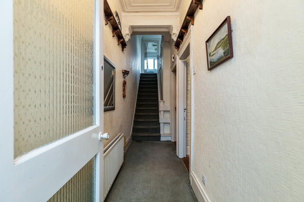 Photo 2 of 68 Oakland Avenue, Belfast