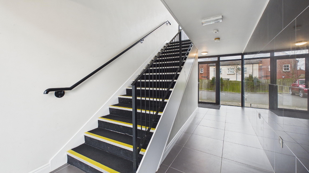 Photo 2 of 33 Linen Crescent, Bangor