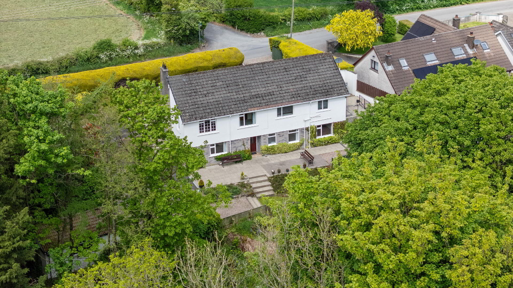 Photo 2 of 88 Ballycoan Road, Belfast