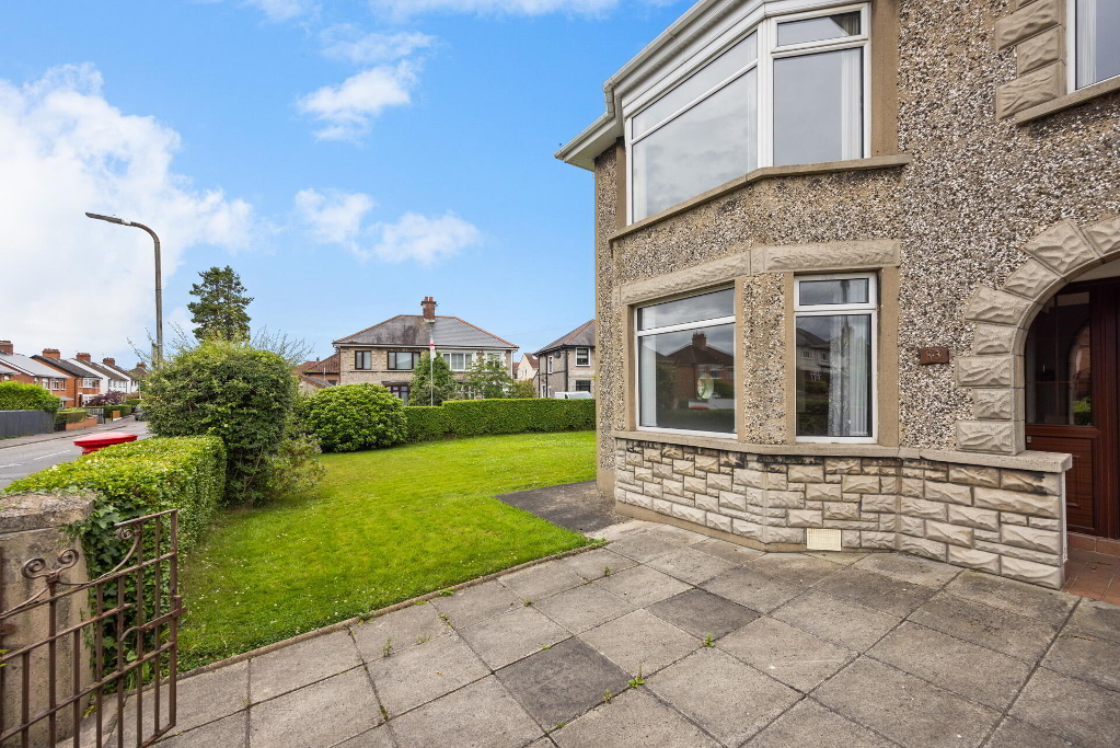 Photo 2 of 83 Locksley Park, Upper Lisburn Road, Belfast