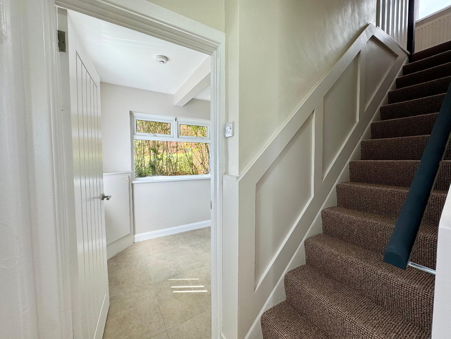 Photo 2 of 95 Seaview Drive, Belfast