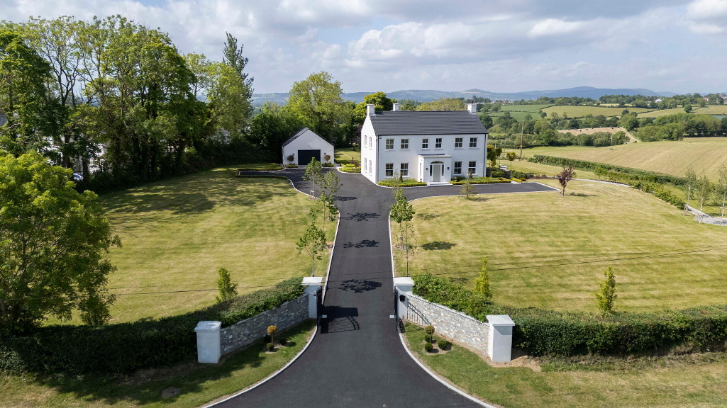 Photo 2 of 113 Comber Road, Royal Hillsborough