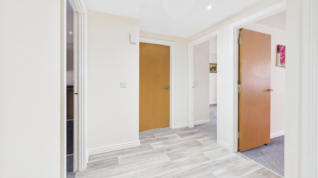 Photo 2 of 16 Upritchard Gardens, Bangor