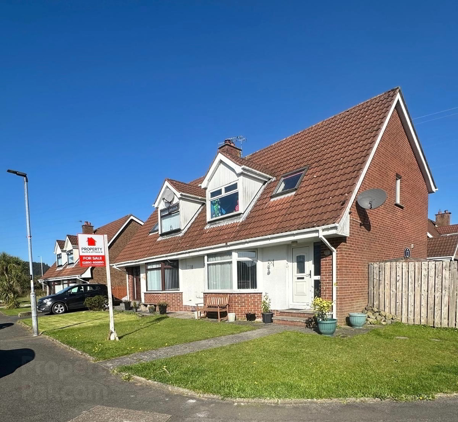 Photo 1 of 29 Hillview Avenue, Carrickfergus