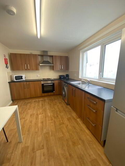 **HOUSE SHARE**, 50 Argyle Street