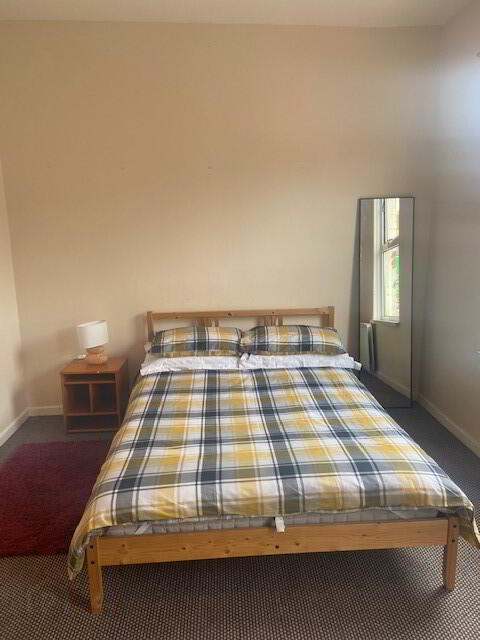**HOUSE SHARE**, 50 Argyle Street