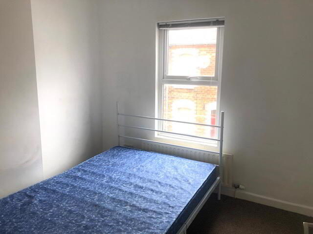 10 Mayfield Street