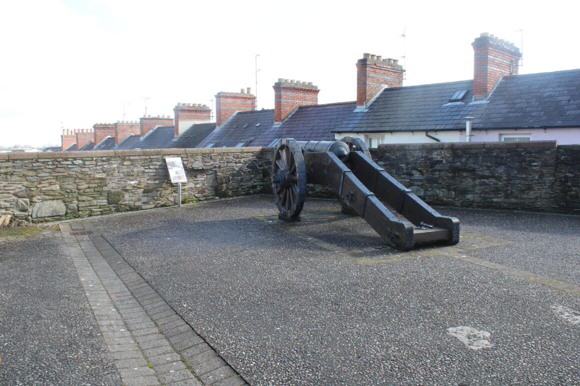 Artillery Chambers, 10-12 Artillery Street