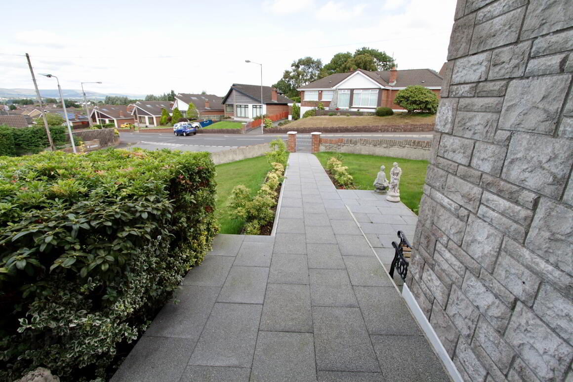 12 Richill Park