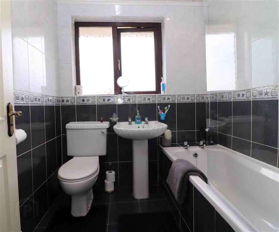105 Killowen Grange