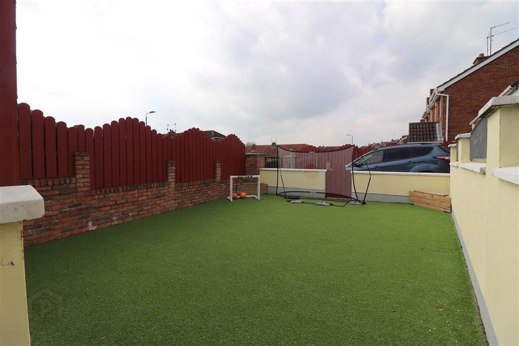 105 Killowen Grange