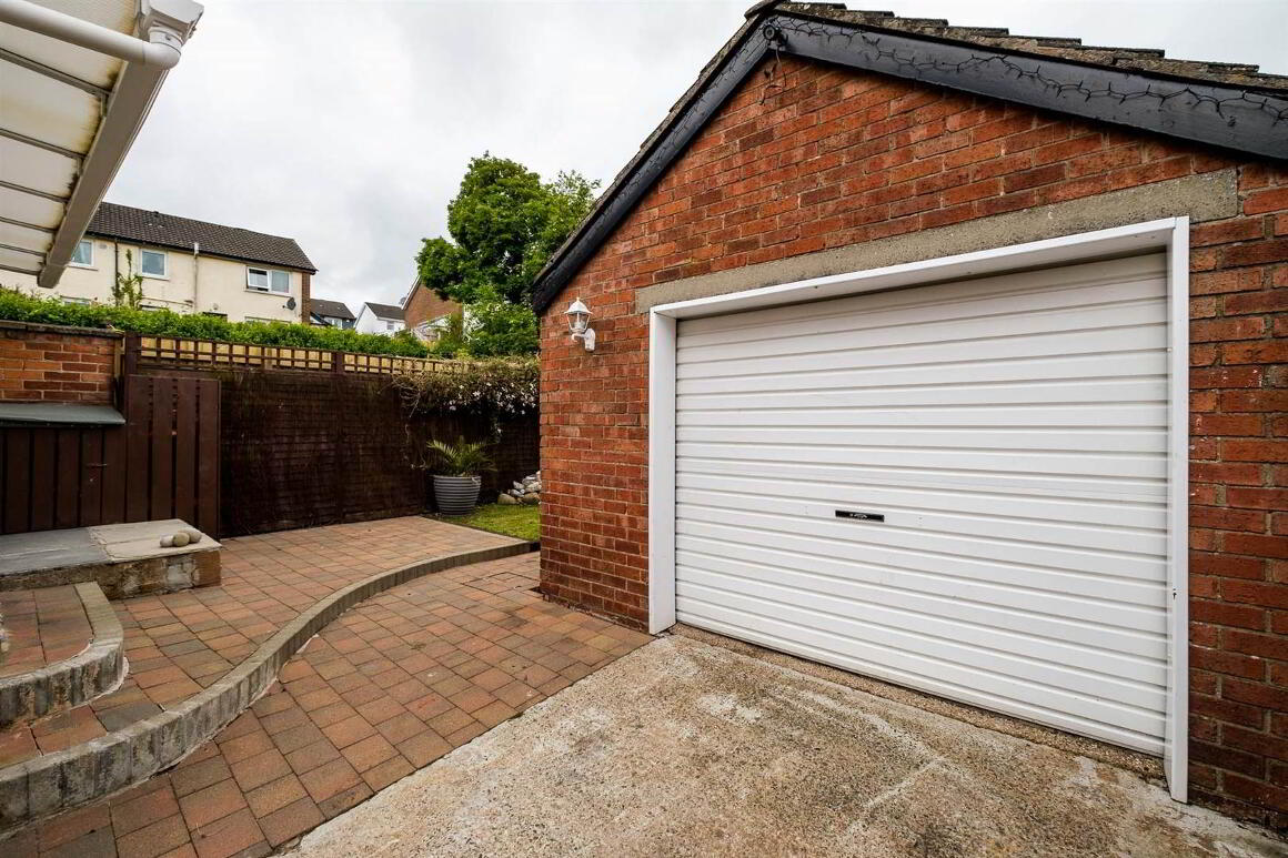 13 Braeside Avenue