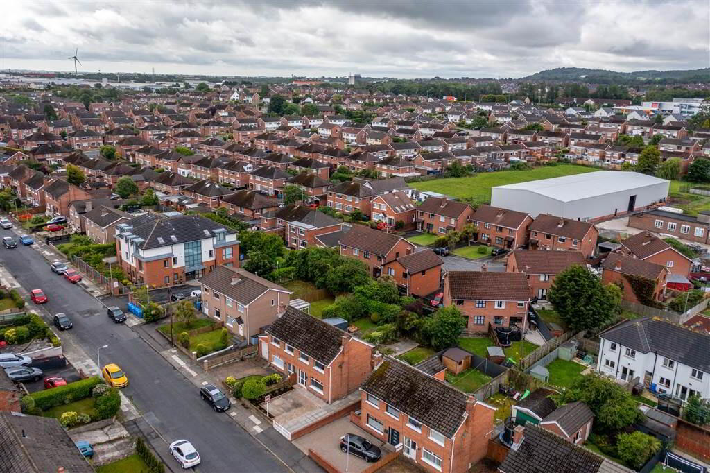 10 Inglewood Park